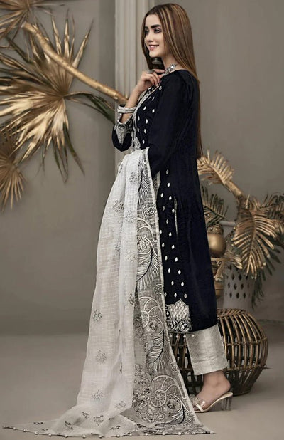 Black & White Embroidered Suit - Varsa.pk
