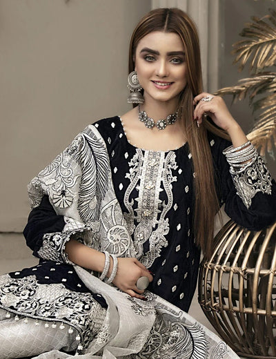 Black & White Embroidered Suit - Varsa.pk